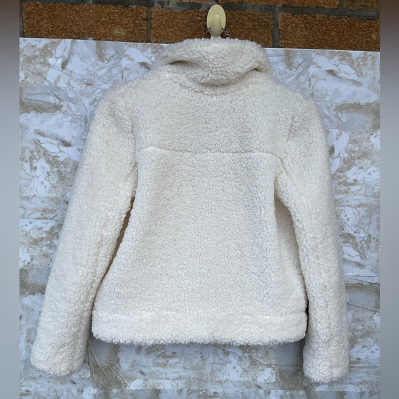 Noisy May sherpa cream cropped boxy style  size small jacket - Picture 6 of 10